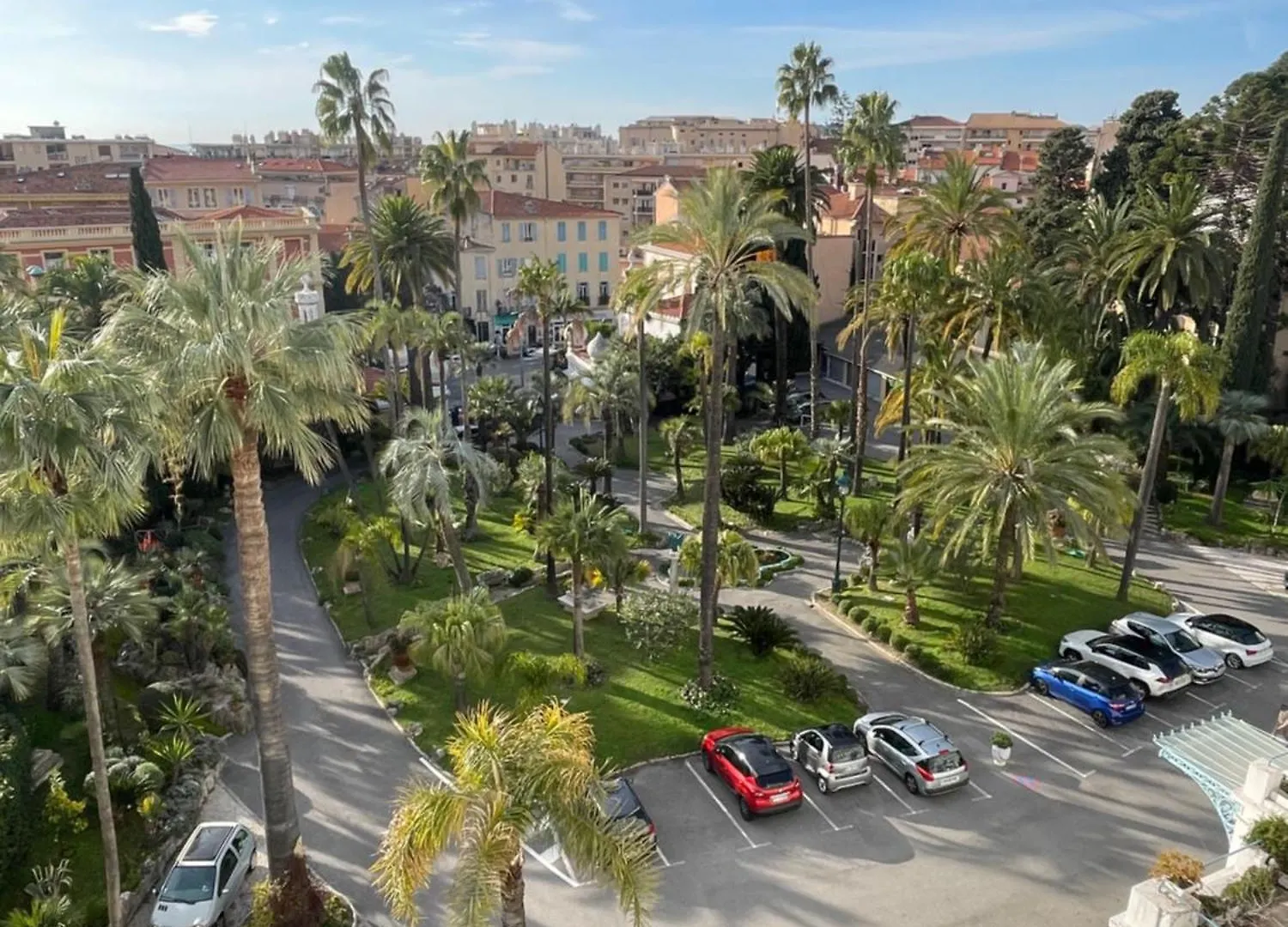 L'Orient Palace Apartments Menton 0*,  France