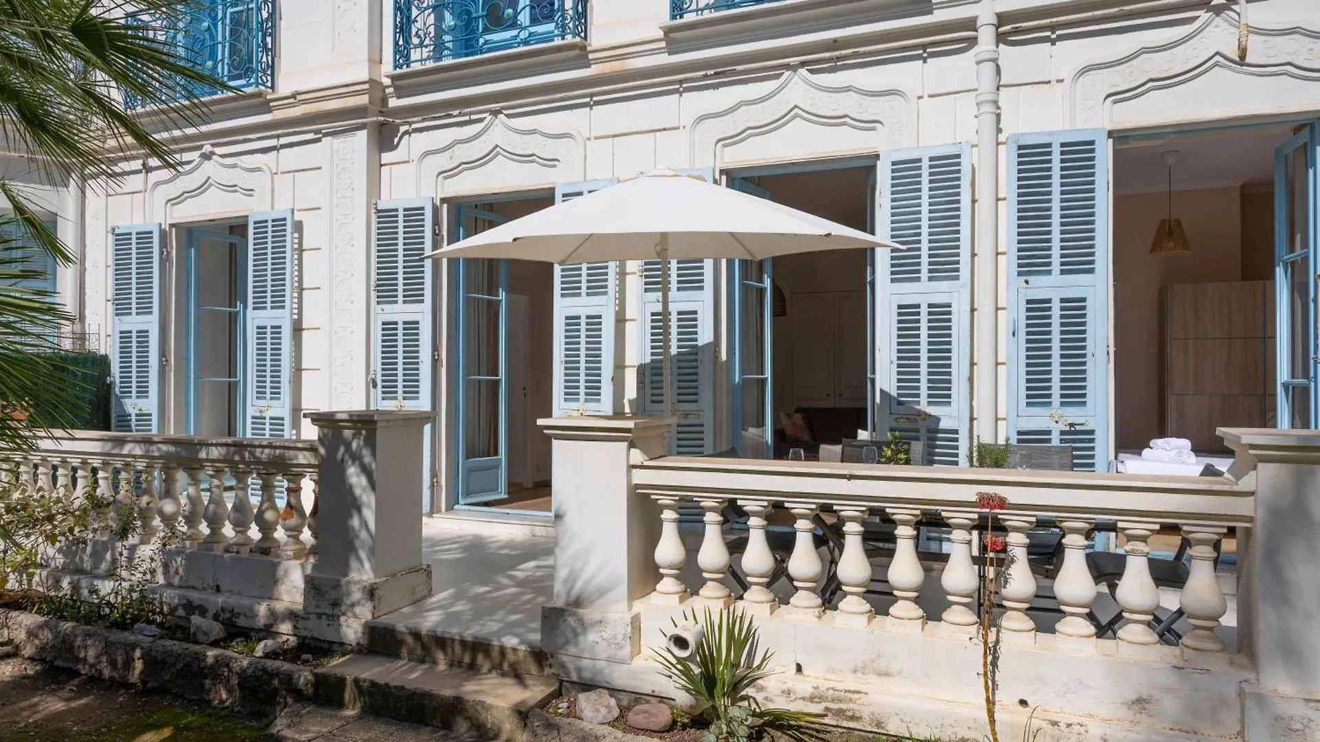 L'Orient Palace Apartments Menton 0*,  France