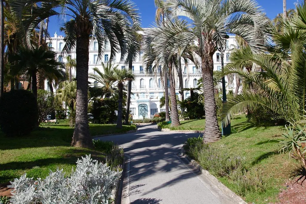 L'Orient Palace Apartments Menton 0*,  France