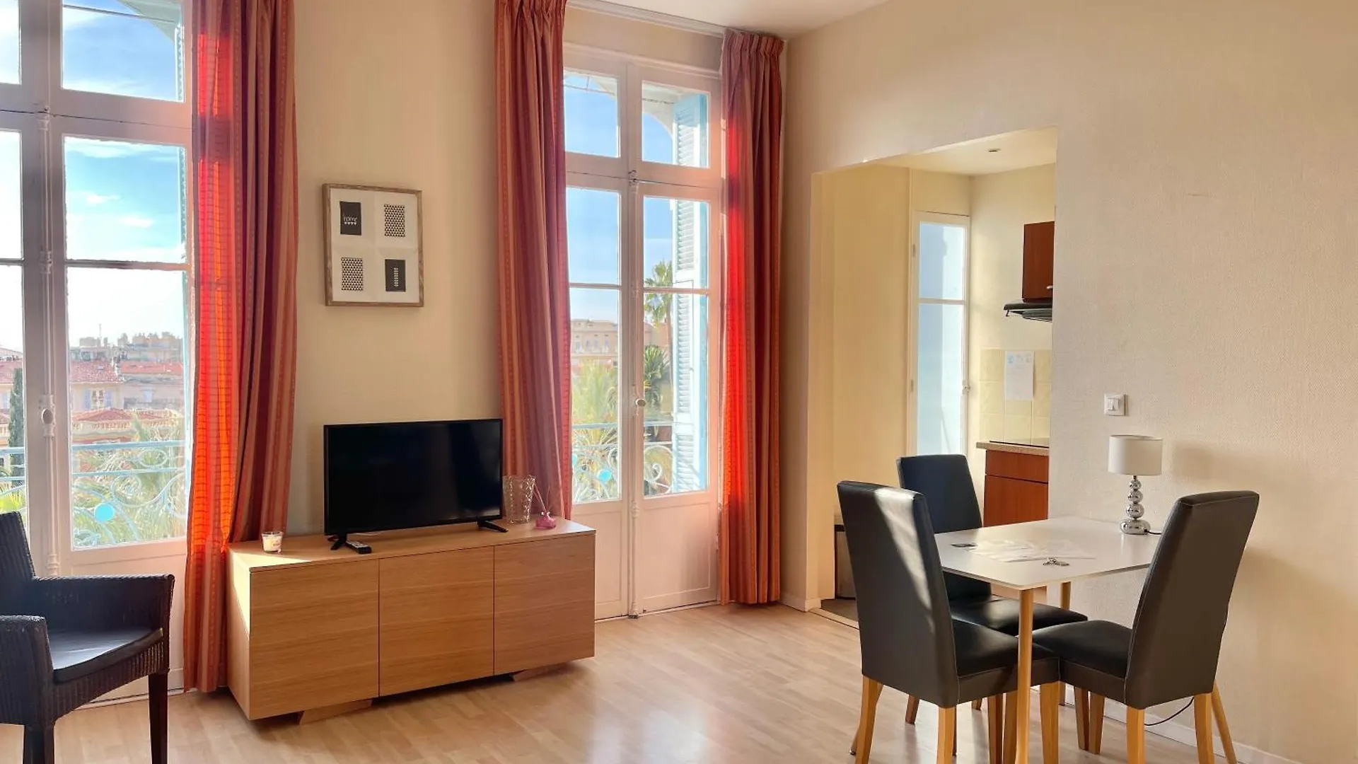 L'Orient Palace Apartments Menton