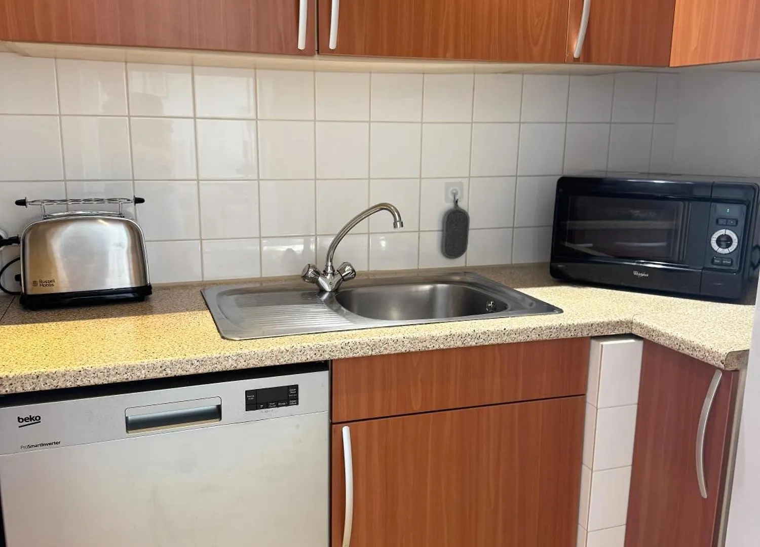 L'Orient Palace Apartments Menton 0*,  France